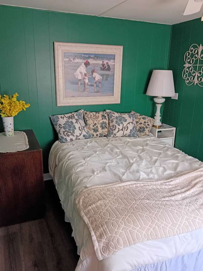 pamela jolley's room