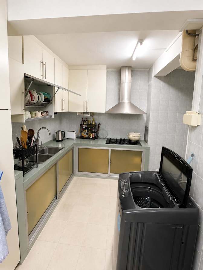 Yong Jing's room