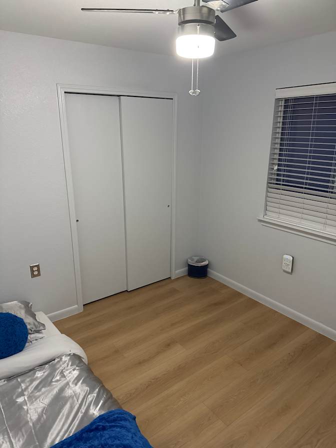 Sandy's room