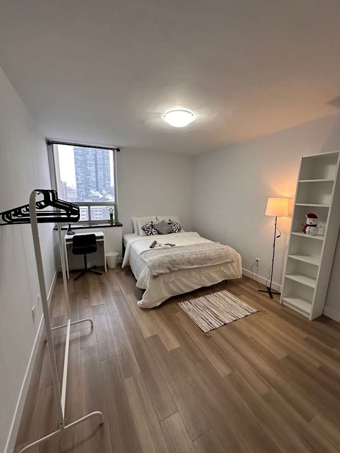 Housingfouryou's room