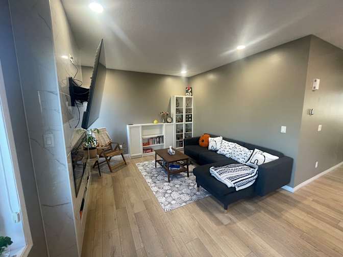 Chik Sum's room