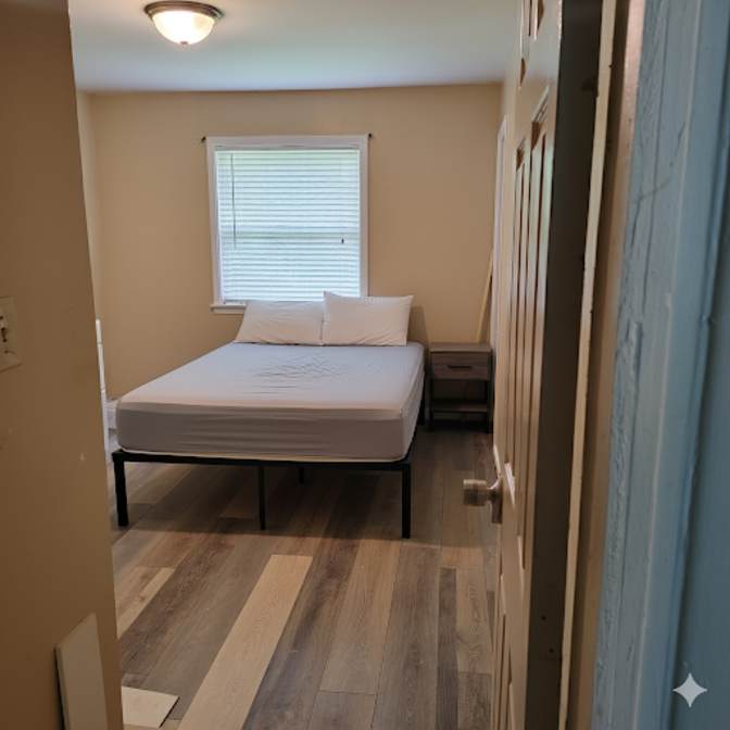 Alcove Rooms's room