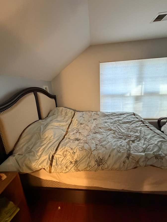 Felicia's room