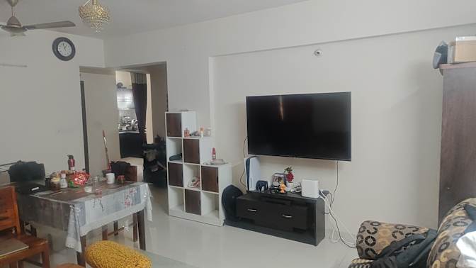 Roshan's room