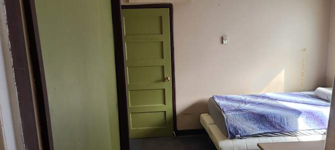 Yasushi's room