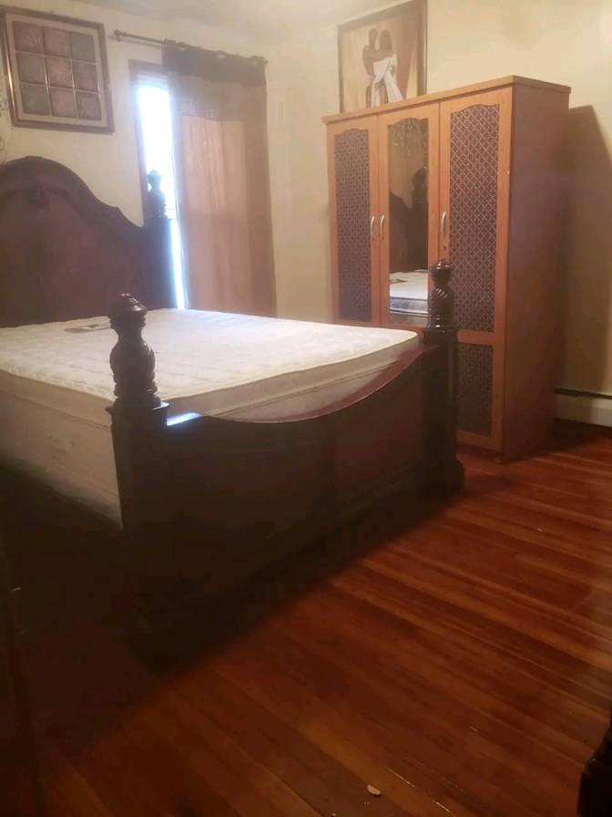 Dlemuel's room
