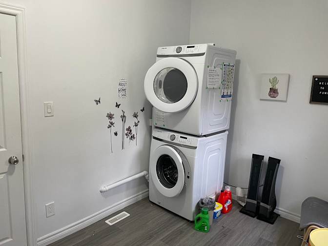 Yan's room
