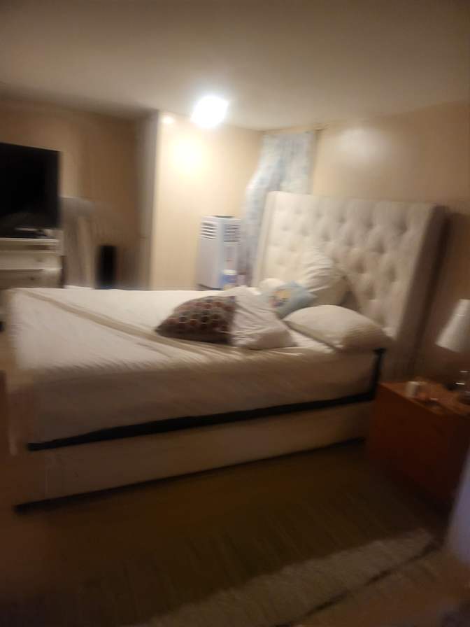 Arnaud's room