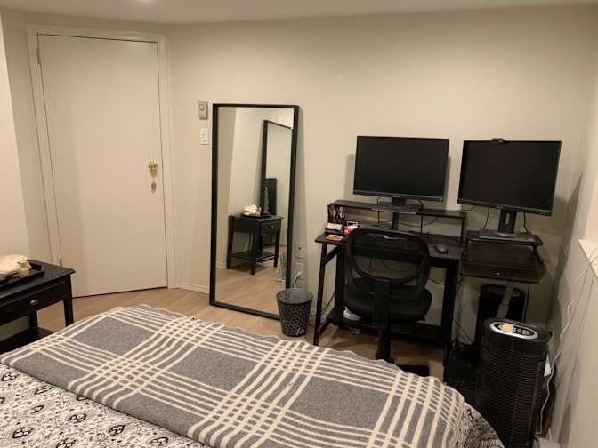 Courtney's room