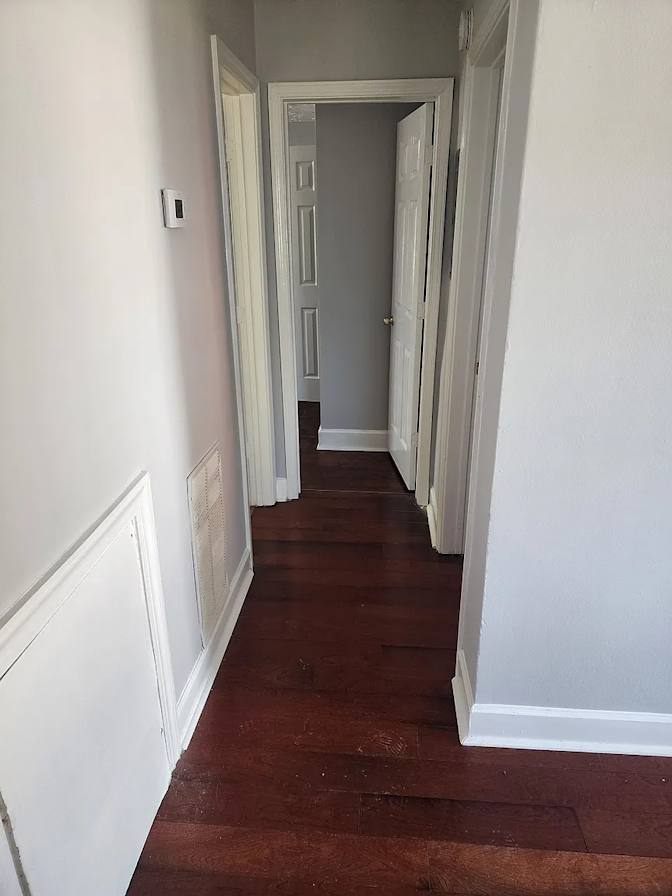 Alcove Rooms's room