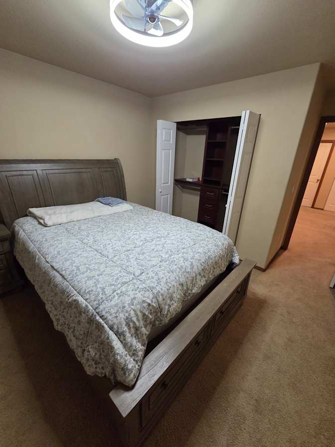Noel E Latino Jr.'s room