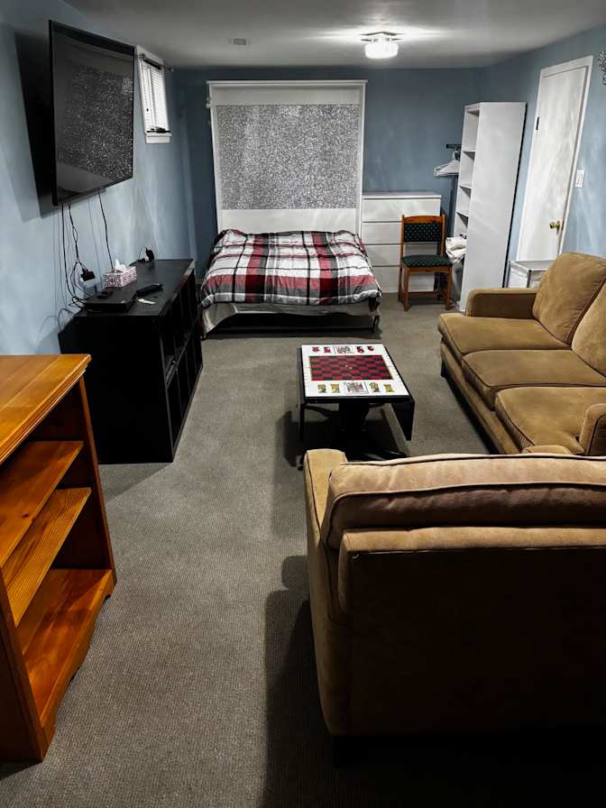 Val Zietsma's room