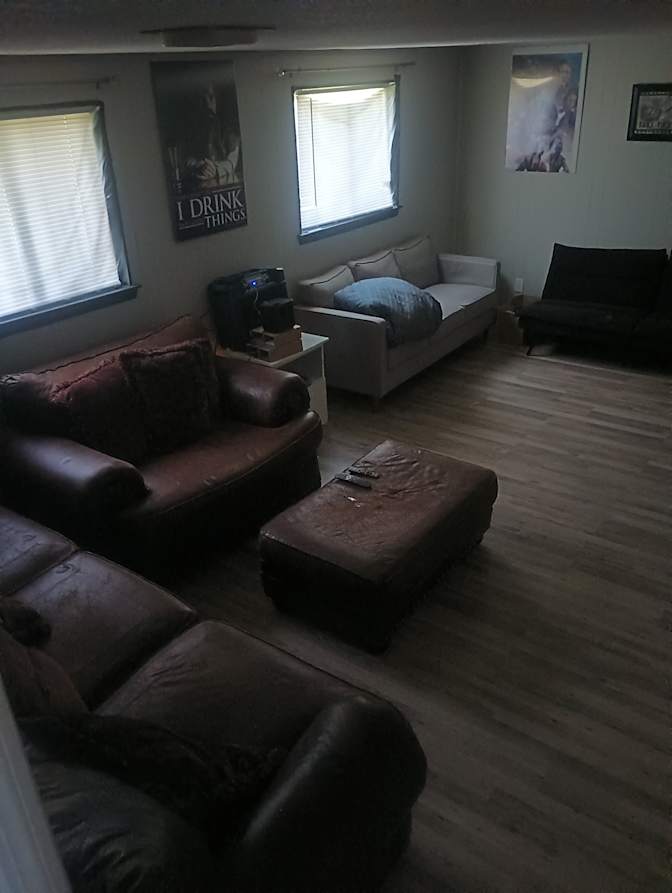 Antoney T Townes's room