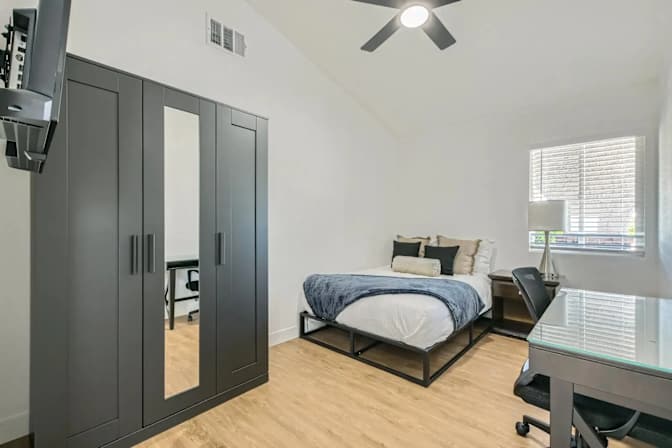 PadSplit's room