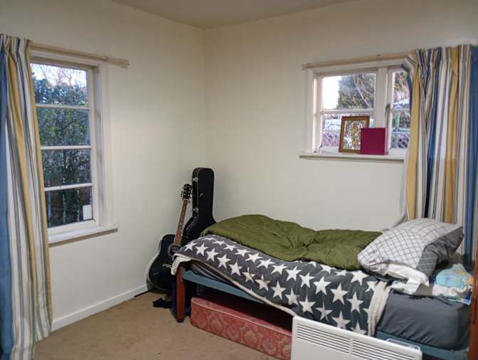javier crosa's room