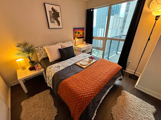 Guillermo's room
