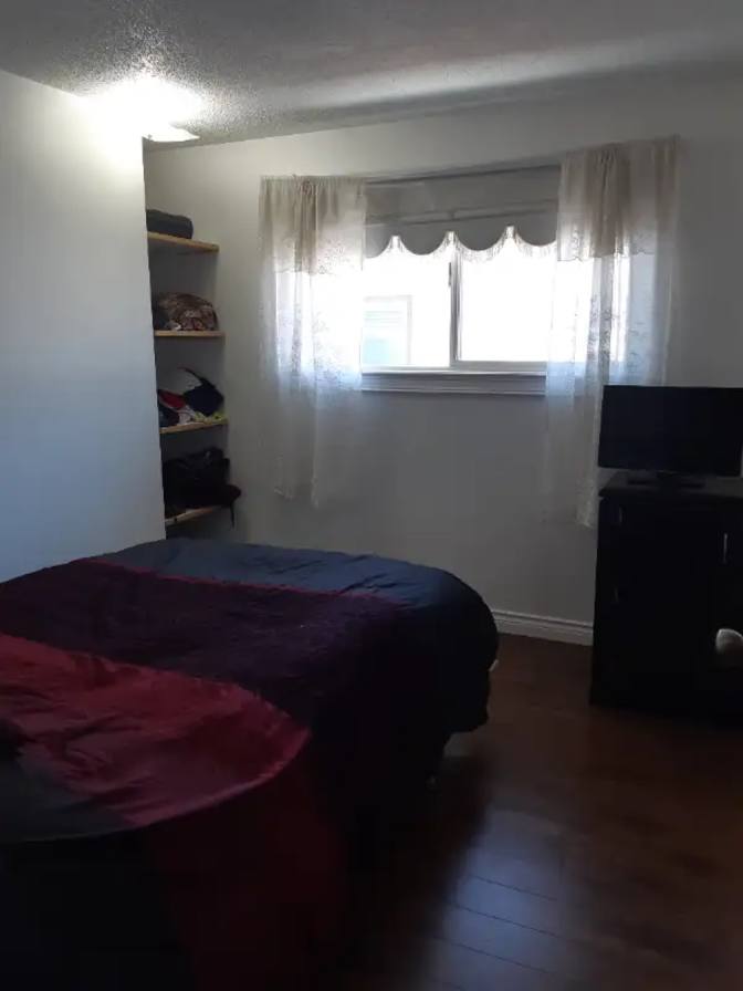 Raquel's room