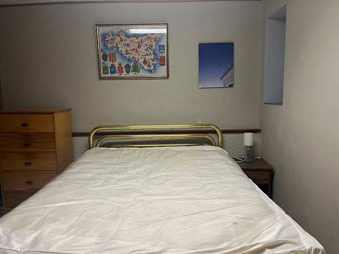 Peter Tudisco's room