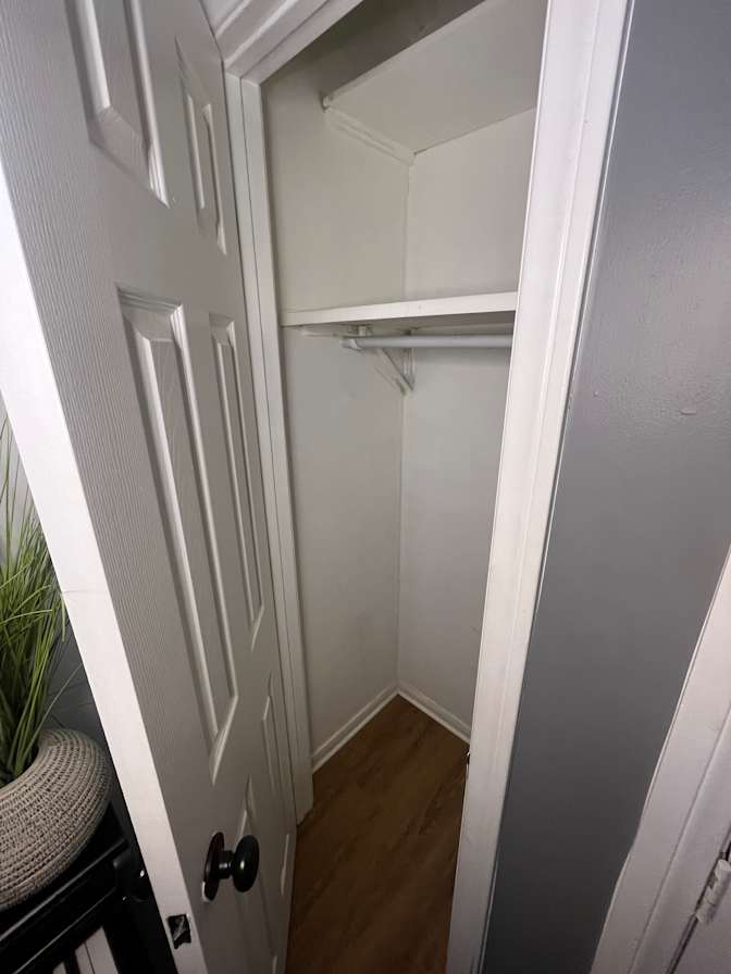 Ron's room