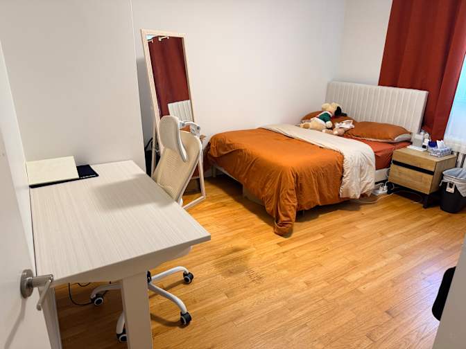 Ayomide Oyefeso's room
