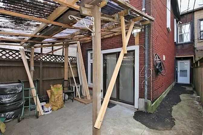 Dundas Street East - Photo 8