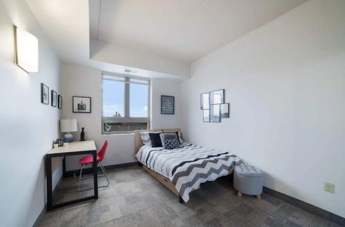 alexis henderson's room