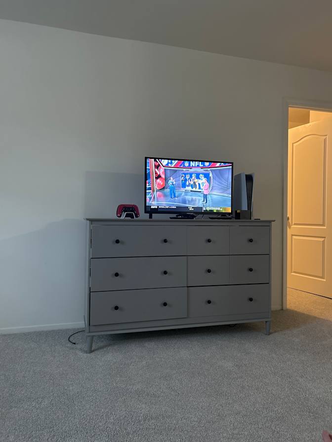 Leo's room