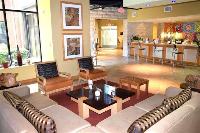 Alcove Rooms's room