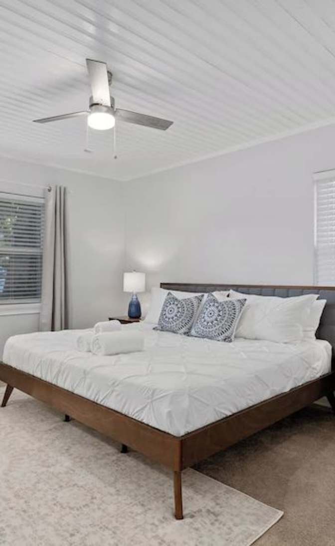 Carl's room