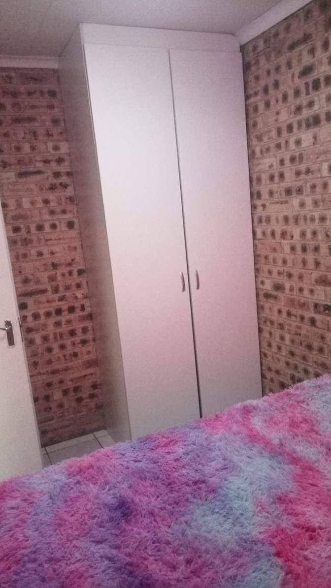 Yamkela's room