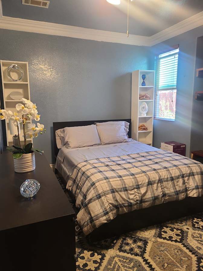 Gwen's room