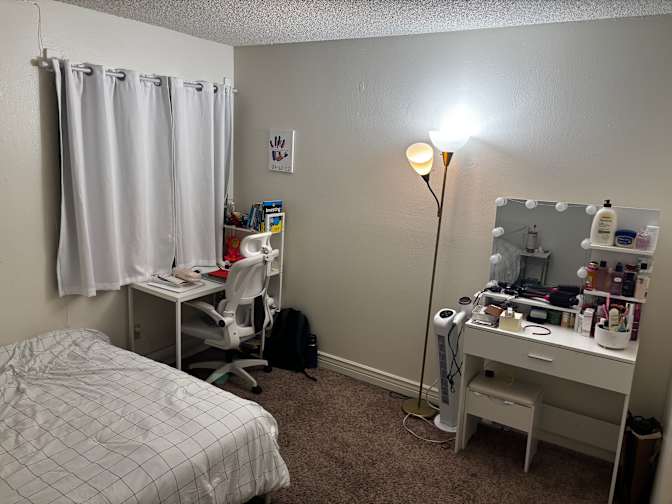 Himanshi's room