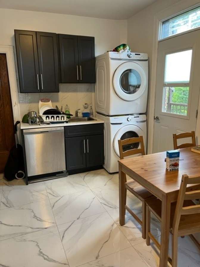 Carole's room