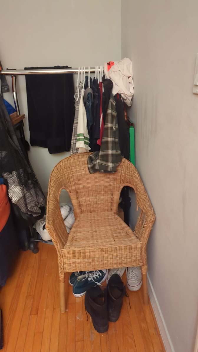 Payam's room