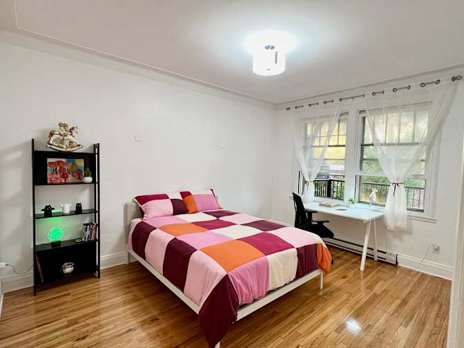 Nga Vu's room
