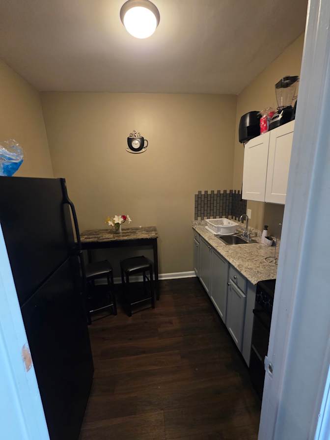 CL&C Property Management and Consulting's room