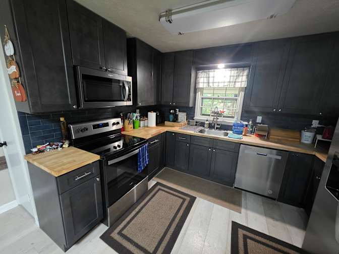 CL&C Property Management and Consulting's room
