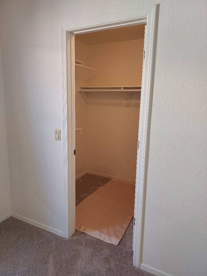 LIBRADA ALDANA's room