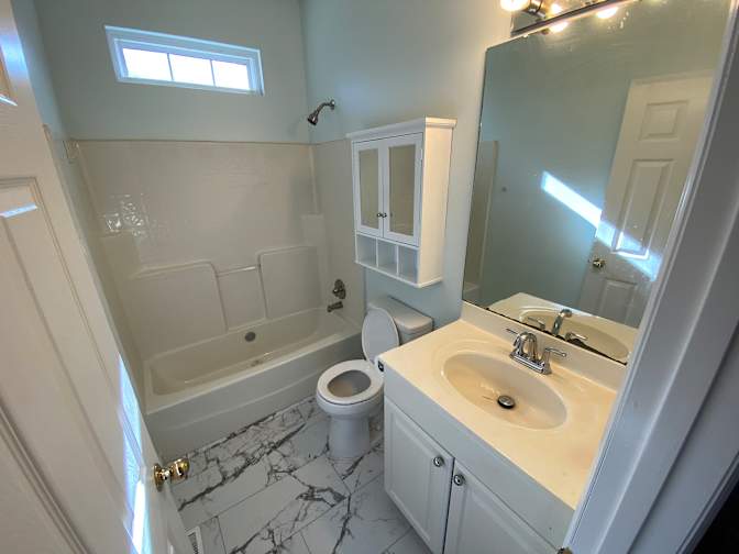 Alcove Rooms's room