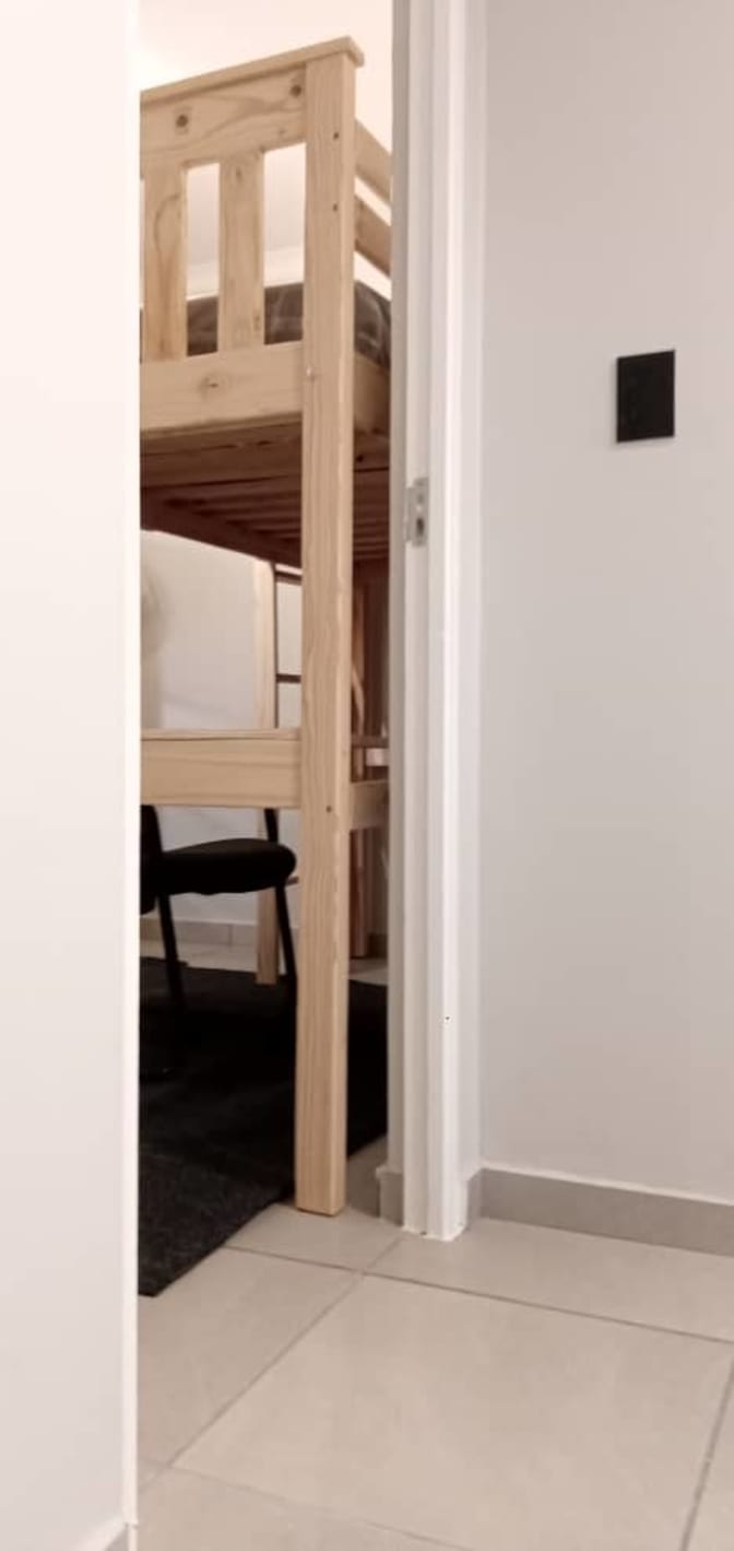 Gutembert's room