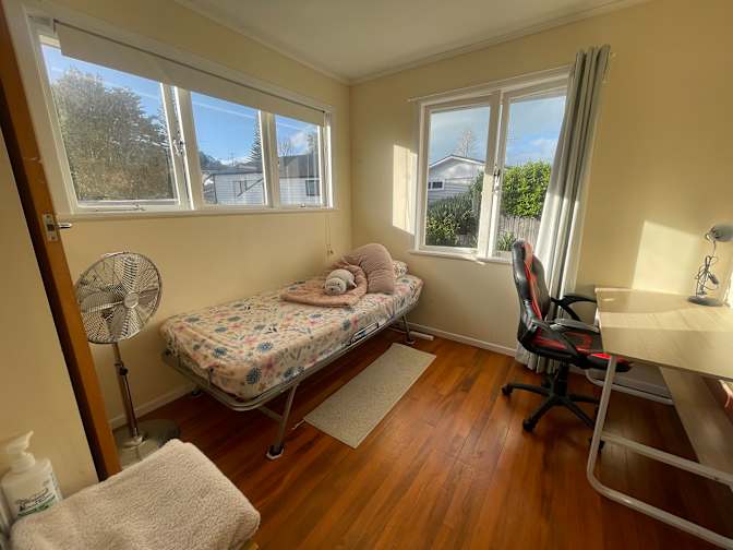 Zee's room