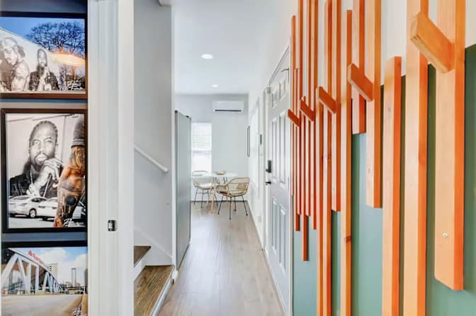 Alcove Rooms's room