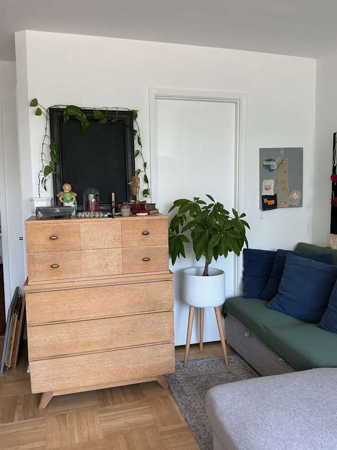 Evangelos's room