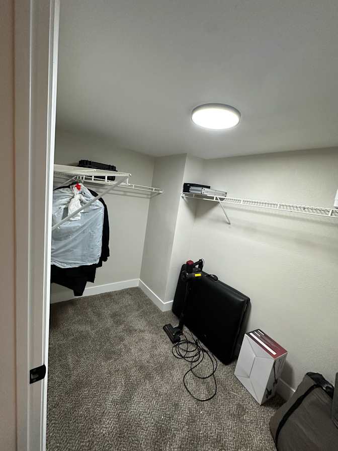 Mladen's room