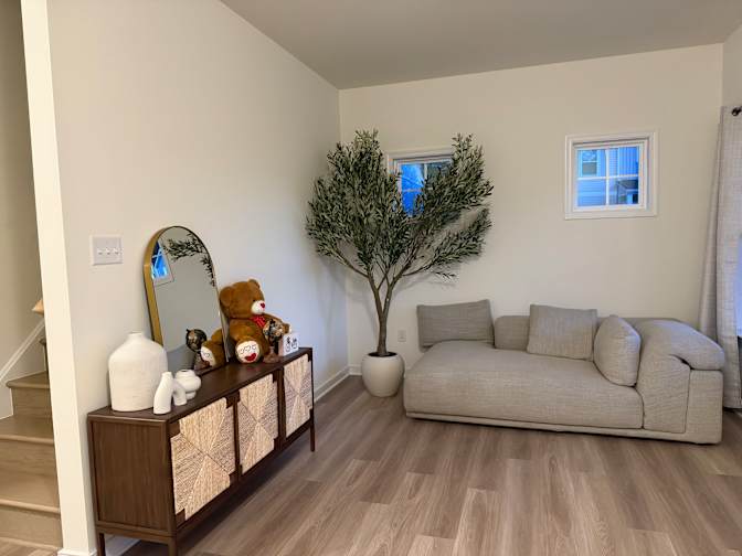 Hien's room