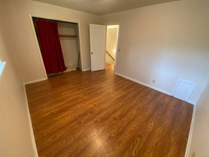 Alcove Rooms's room