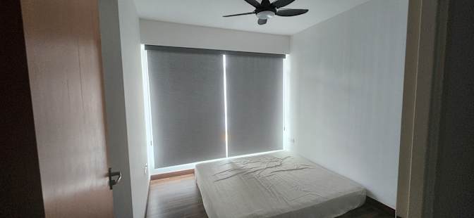 Shek's room
