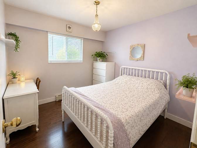 Shirin's room