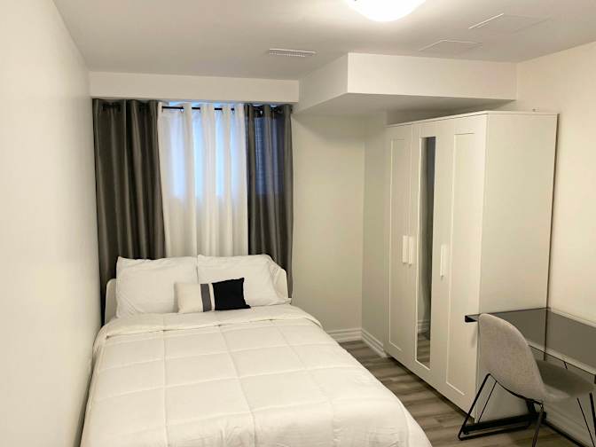 Antoinette's room