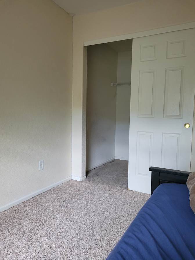 Darren's room